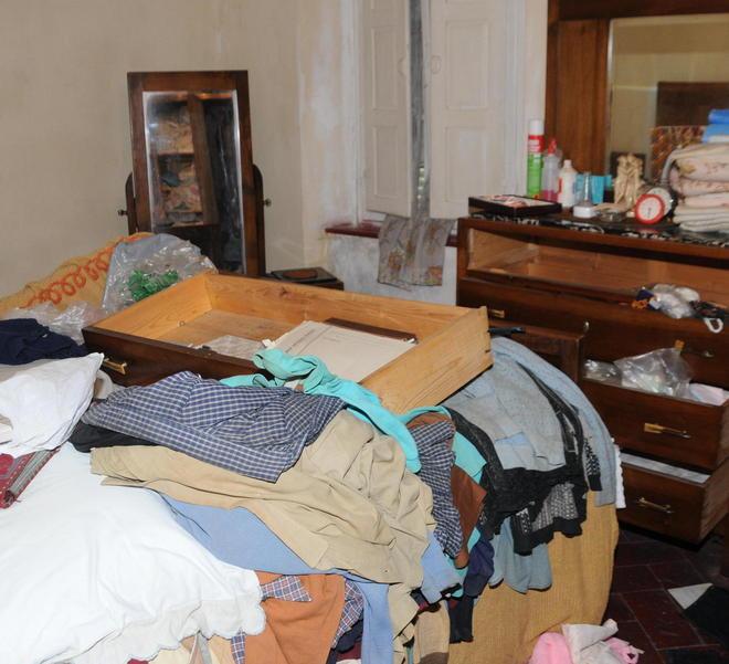 Nasconde i risparmi e glieli rubano tutti 
