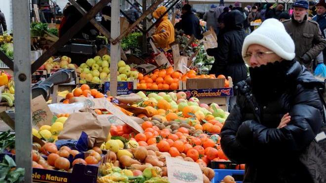 Riaperto il mercato al completo