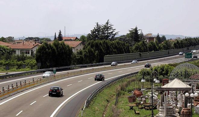 Contro il rumore vince il Comune Arrivano le barriere 