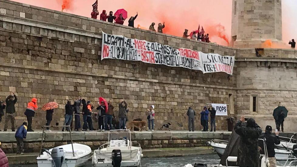 Molo Novo riaperto (in parte) ai pescasportivi: la svolta con l’ordinanza dell’Authority 