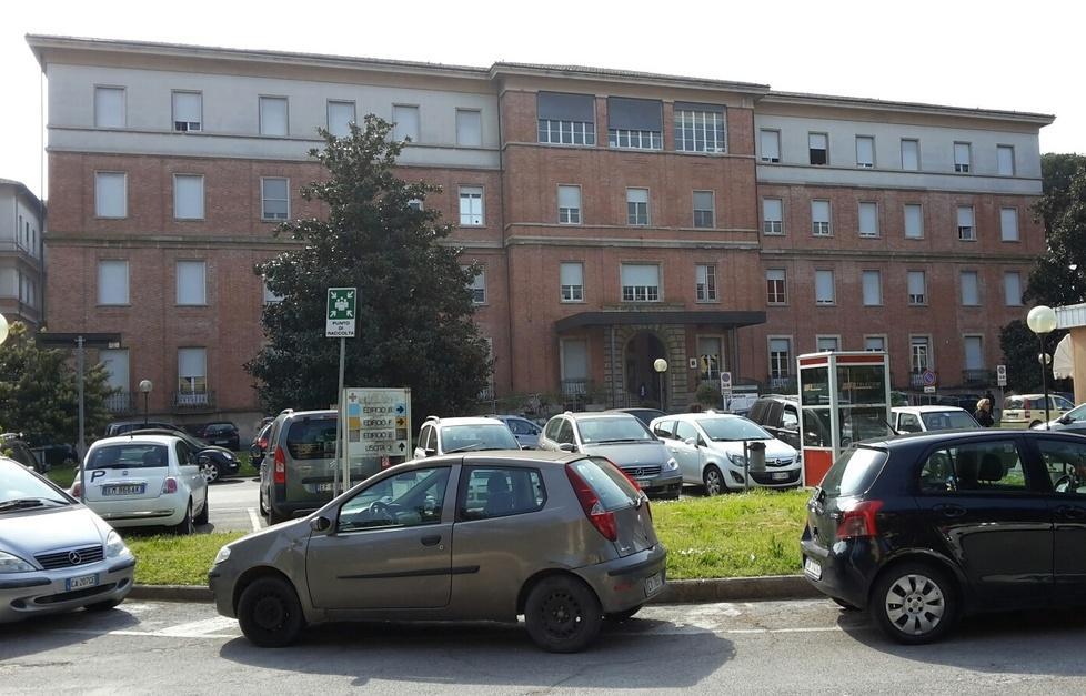 Aggredita un’operatrice Asl: sbatte la testa e perde i sensi 