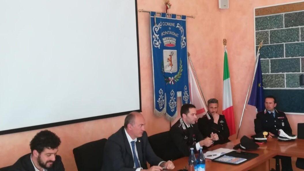 L'incontro coi carabinieri in Comune a Montaione