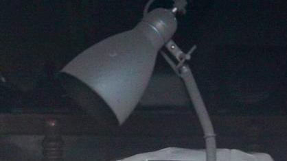 Incendio in casa, muore asfissiato