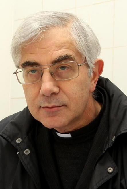 Perdono il lavoro e vanno a far la spesa allo sportello Caritas 