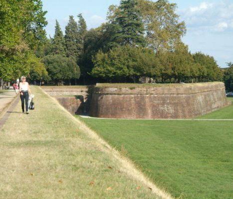 Milioni della Regione a Mura e ponte sul Serchio 