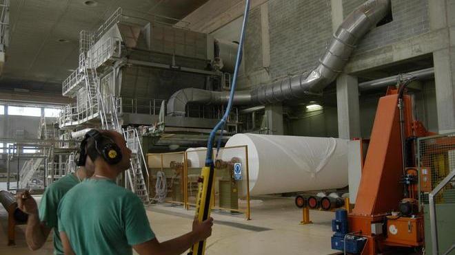 Manca il gas e chiudono le cartiere