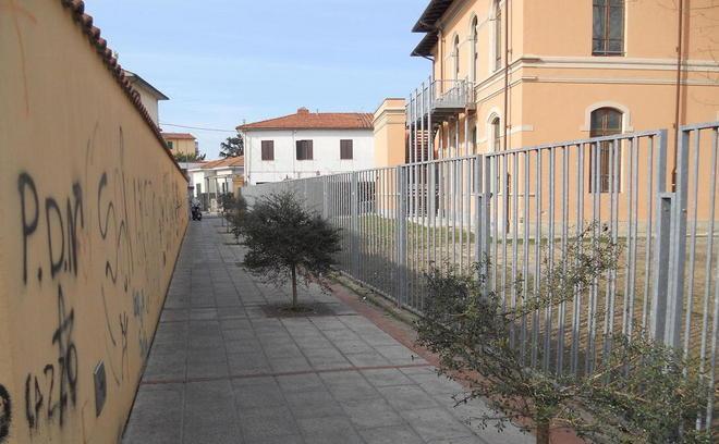 Nuova recinzione per la sicurezza dei ragazzi delle Sauro