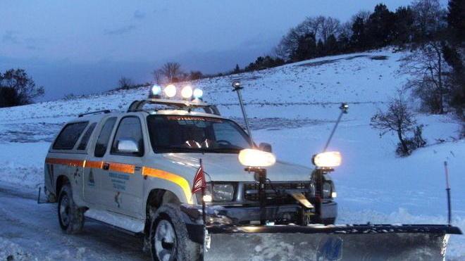 Comune: «Maneggio assistito più volte»