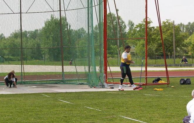 Lancio del martello che passione I piccoli campioni apuani crescono