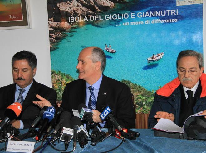 La Concordia resta lì fino a ottobre Foschi: relitto andrà via senza inquinare 
