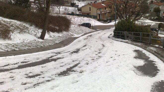 «Ancora bloccati dalla neve» Disagi a Luciana e Cavarzano 