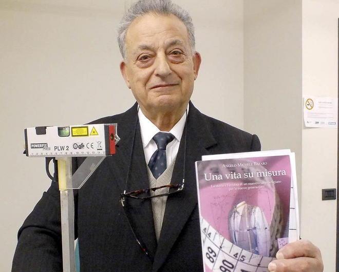 Michele, ecco il sarto che svela in un libro i segreti del mestiere 