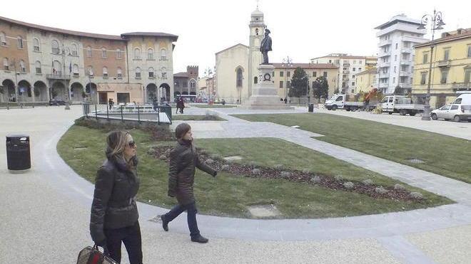 Un grande ovale con più verde e anche un pergolato per la sosta