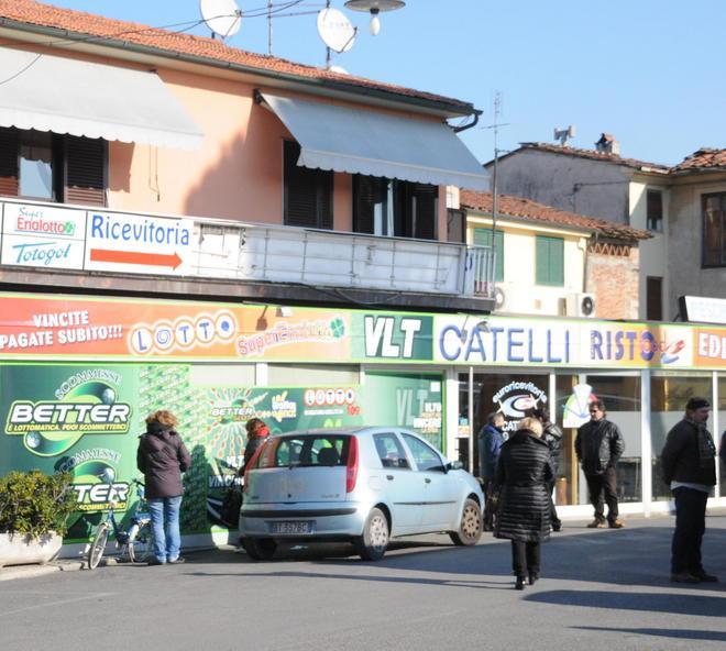 Non parla davanti al gip, rapinatore resta in cella 