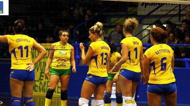 La Pallavolo Carrarese corsara a Rosignano