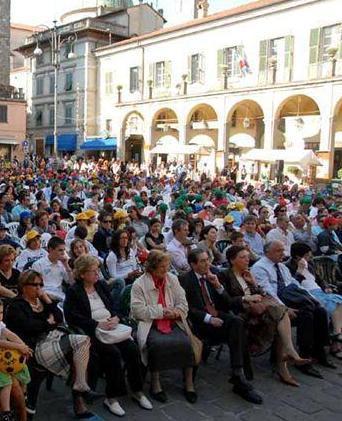 Un Borgo da Sfogliare fra arcieri e tamburini 