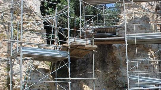 Comune a caccia di soldi per la Rocca di Sala