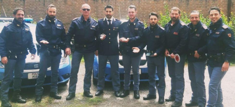 Villa abbandonata usata come centro di spaccio: in due finiscono in cella 
