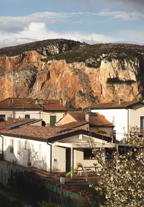 Messa in sicurezza e attività estrattiva Presentato il piano per l’ex cava 