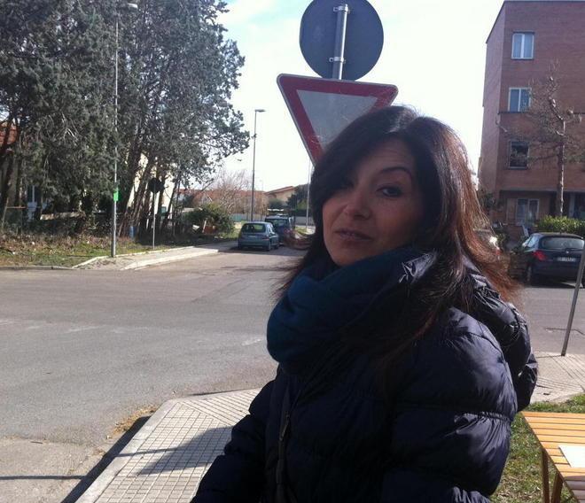 Fuori dalla polizia dopo l’atto eroico 