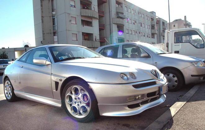 Basta supercar, voglio un’utilitaria 