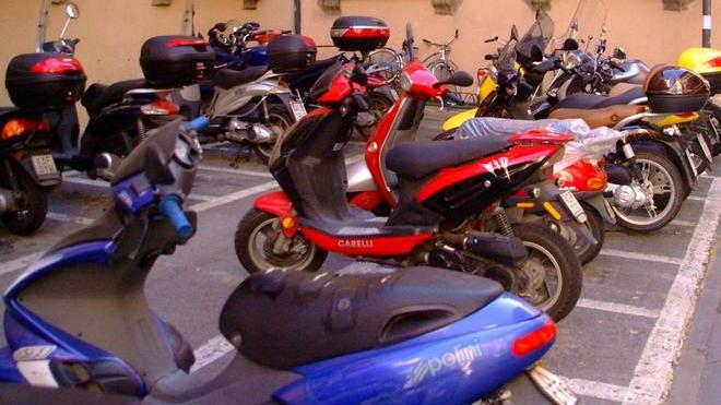 E’ l’ora, per i motorini scatta il cambio della targa