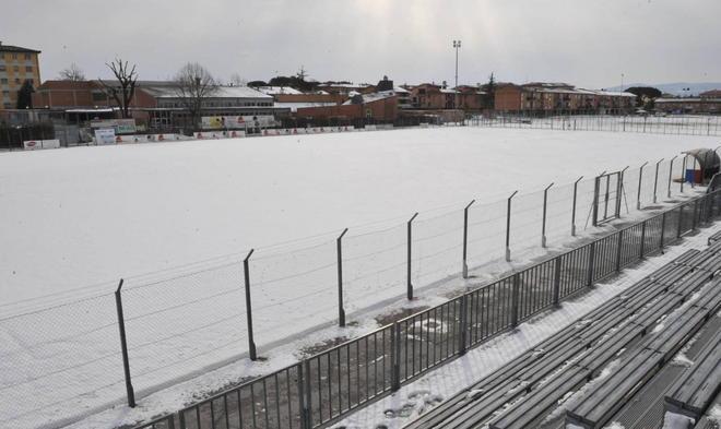 La neve ferma il Pontedera e tutti gli altri