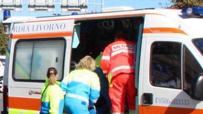 Mamma e figlia ferite nel maxi tamponamento