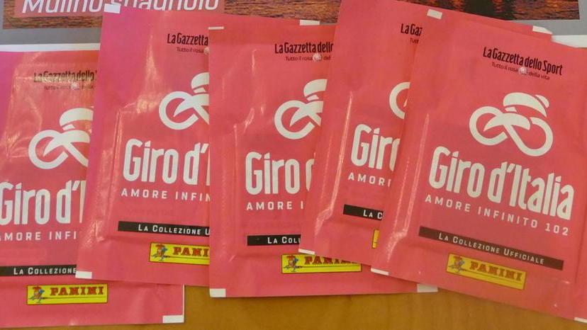 Travolti da un’insolita marea rosa: tutti alla festa, ma occhio ai divieti