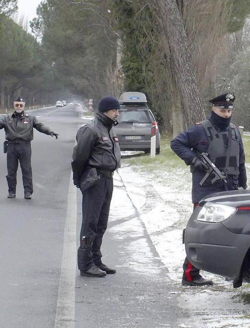 L’elicottero piomba sulla testa dei ladri in fuga 
