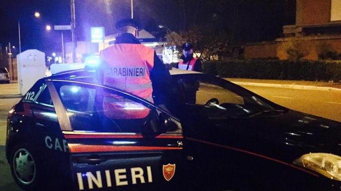 I carabinieri durante un controllo
