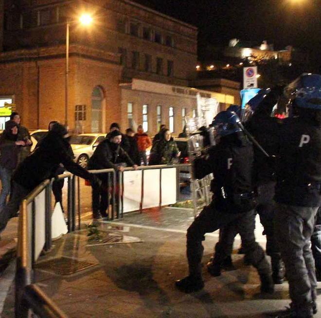 Otto i feriti, due sono ancora all’ospedale