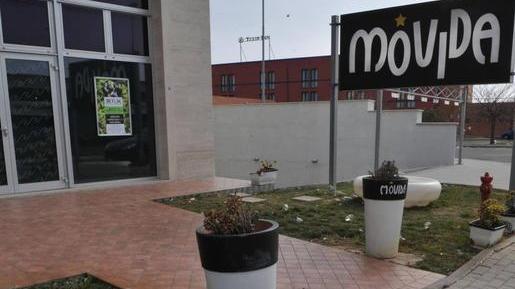 Rissa a colpi di coltello, 3 giovani feriti