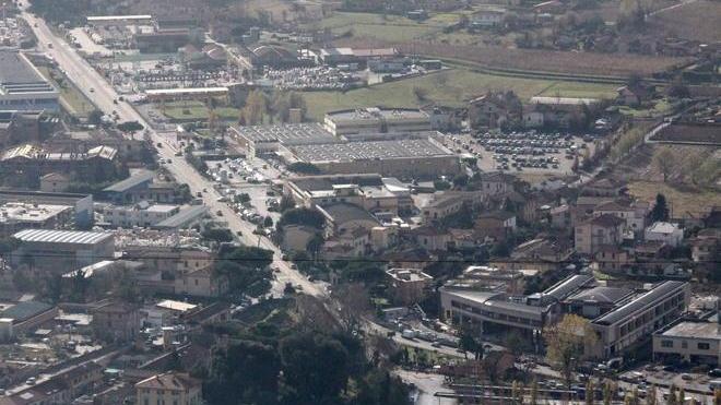 Vecoli vende il centro servizi al Portone