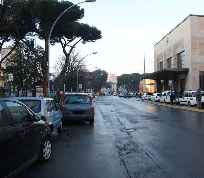 Piazza Dante, solo 12 bus per il nuovo capolinea 