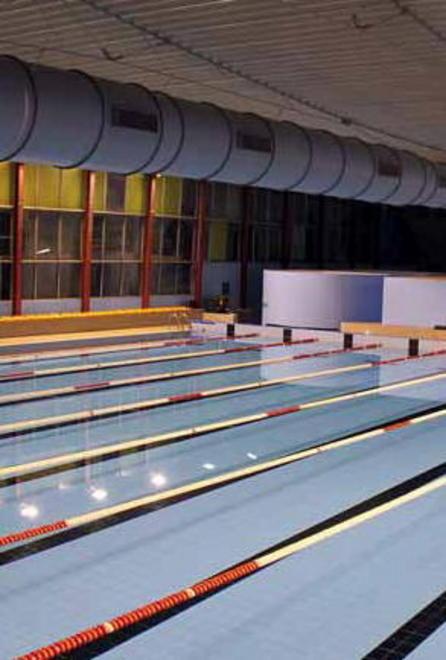 Guasto non riparato: 17 gradi in piscina e corsi disertati 