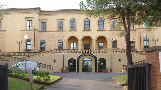 Soldi pubblici per pagare il legale del presidente
