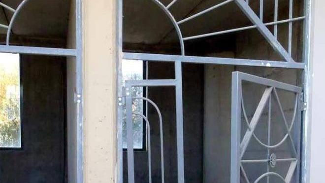 Molestie dentro la scuola, educatore condannato