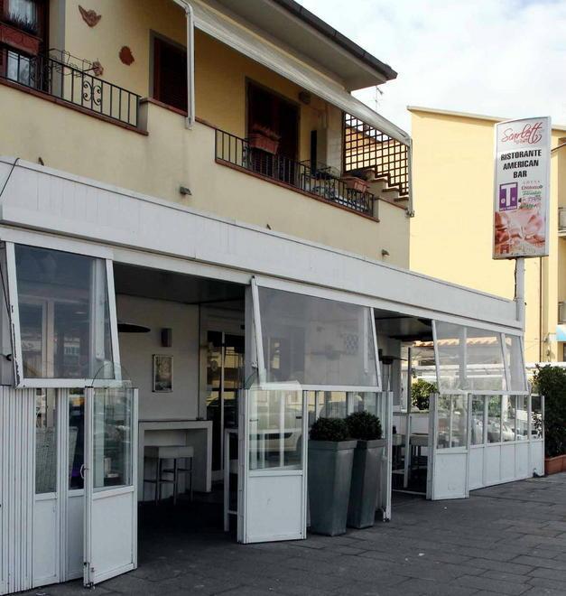 Tentato furto al bar Scarlett 