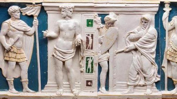 Una sala tutta dedicata al fregio di Villa Ambra