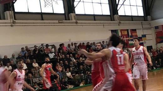 Geonova si schianta contro il Pino Ma fra tre giorni sarà rivincita