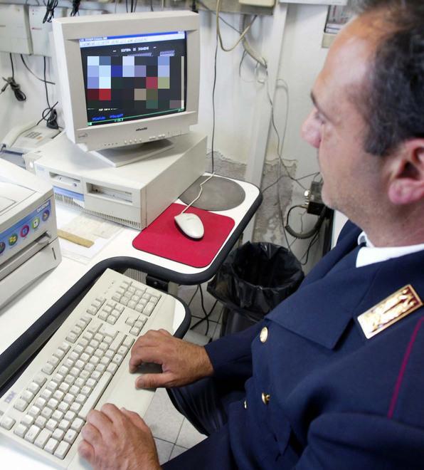 Boom di estorsioni a sfondo sessuale Migliaia di casi arrivati per mail 