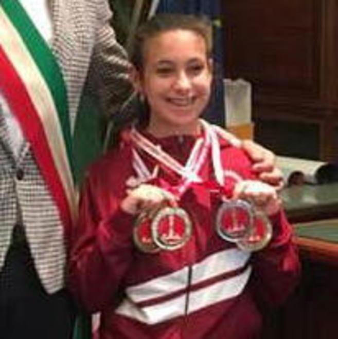Carlotta, plurimedagliata nel campionato italiano cadetti di karate