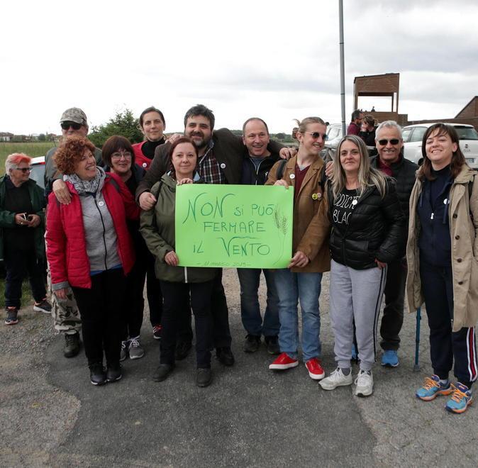 Centinaia in corteo a difesa del Padule 