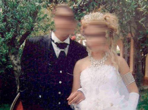 Grande assenti genitori e sposa bambina 