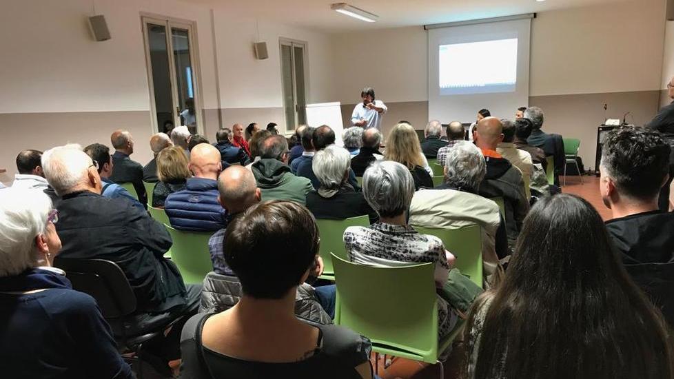 Sala piena per la serata informativa sui gessi