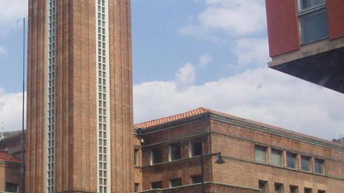 Disoccupati in fila per chiedere all’Inps duplicati del cedolino