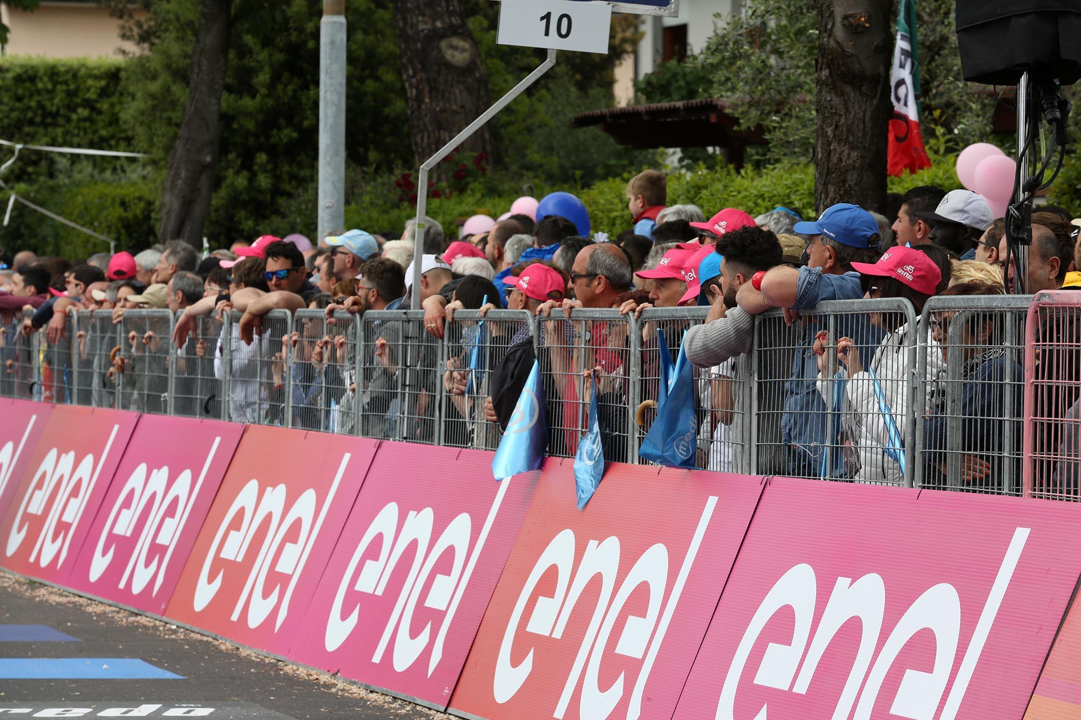 Giro d'Italia, partita da Vinci la terza tappa