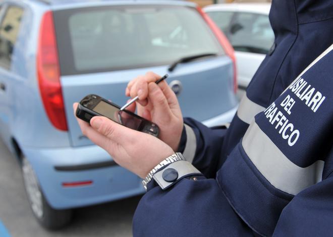 Multe, 5.200 euro al giorno nelle casse del Comune 