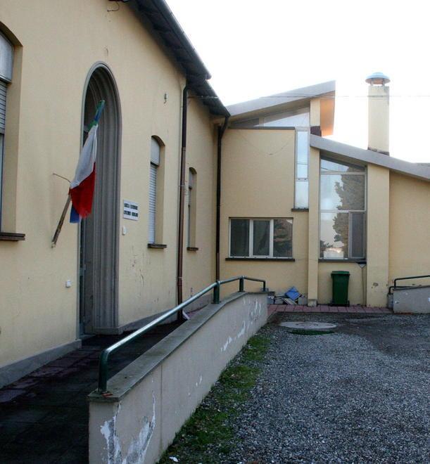 Allarme amianto in una scuola materna giardino off-limits 